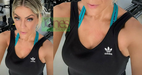 Renata Fan modèle adulte des photos