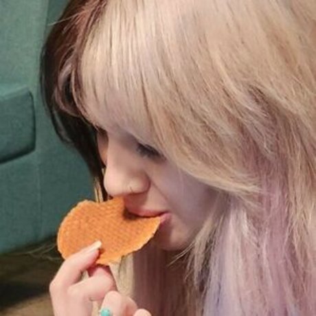 Geestargames modèles nus images