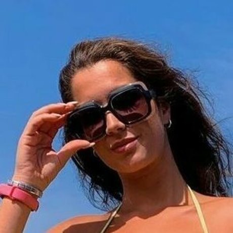 Jana Castillo étoile parfaite des photos