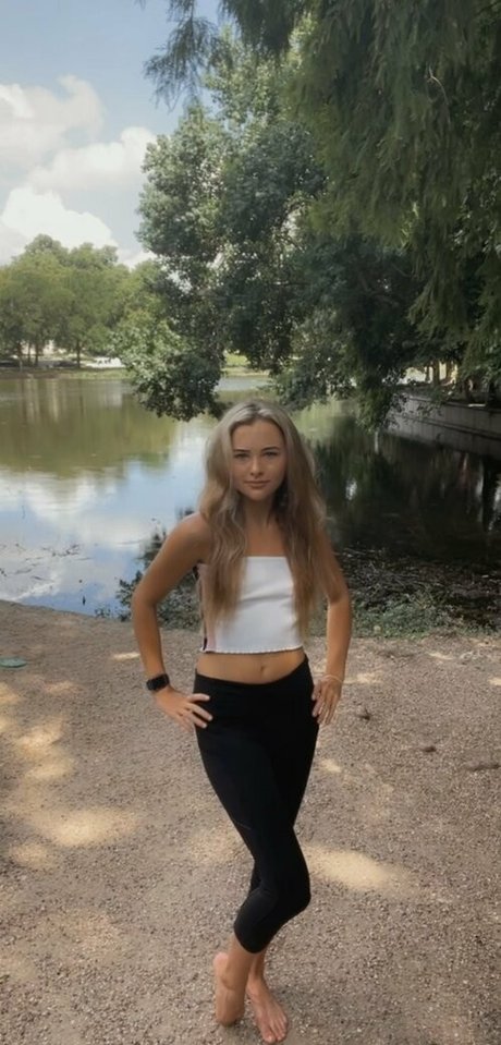 flowwithsky nus de stars du porno img