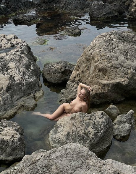 ioannova xxx étoile galerie