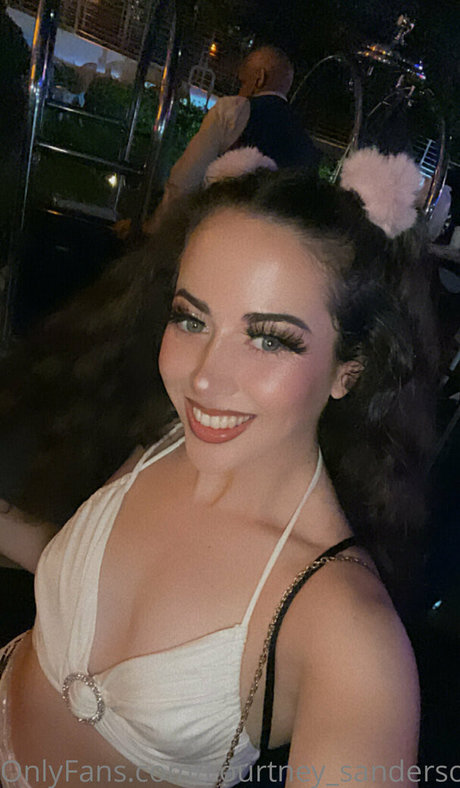 Courtney Sanderson art de star du porno galeries