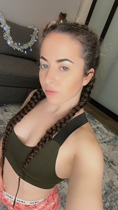 Courtney Sanderson actrice de grande qualité image