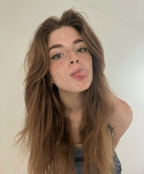 Hannah Stein modèle joli img