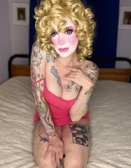 Sage Griffin star du porno en haute qualité image