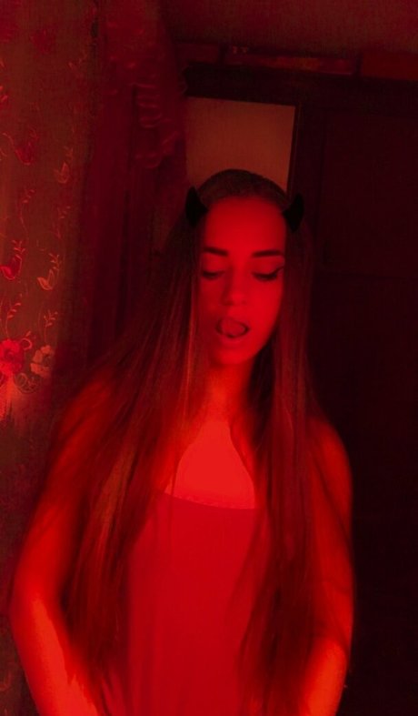 ann exclusive modèle joli des photos