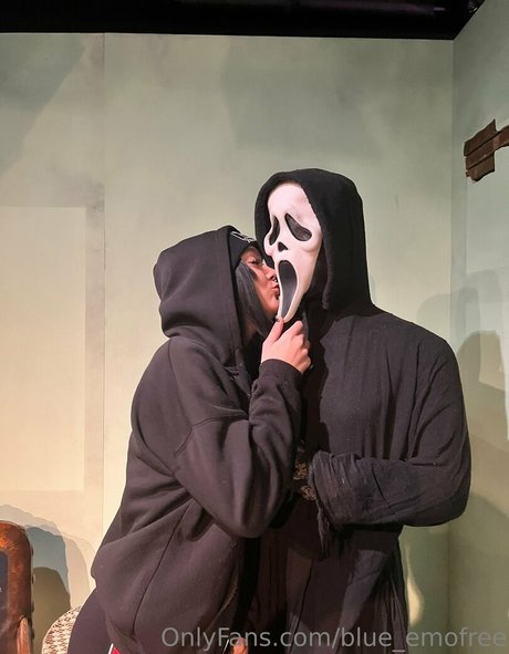 blue emofree actrice pornographique image