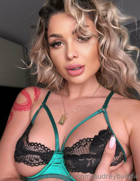 babssonly star du porno en haute qualité img