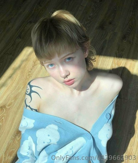 tiny tyan star du porno chaude img