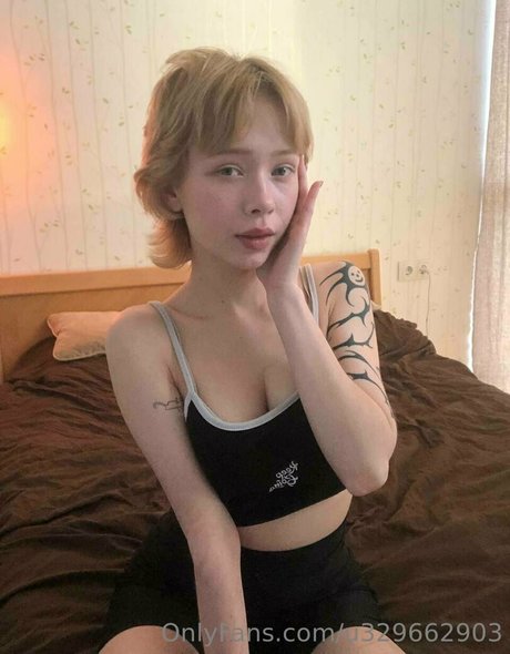 tiny tyan star du porno xxx photos