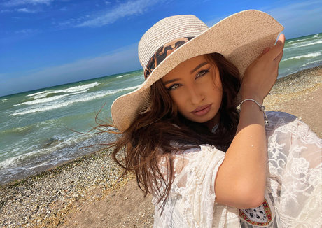 madalinarmocanu jolie star du porno img