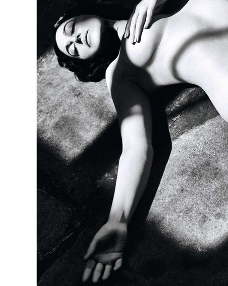 Monica Bellucci star du porno de haute qualité galeries