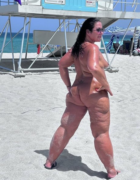 Trista Longakit étoile magnifique des photos