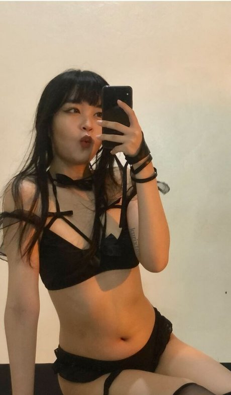 Kurixtee actrice de nus collection