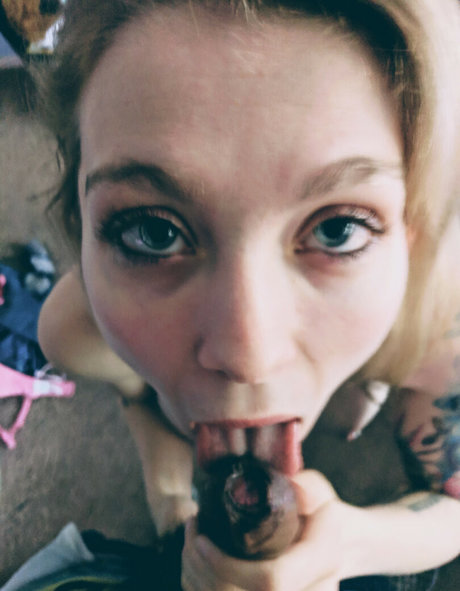 Veronica marzzz joli modèle galerie