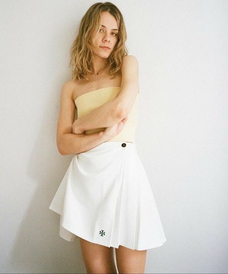 Dasha Nekrasova actrice exclusive image