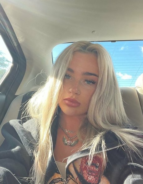 Viperous star du porno de haute qualité img