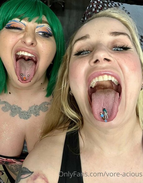 vore acious clips nus étoiles galeries