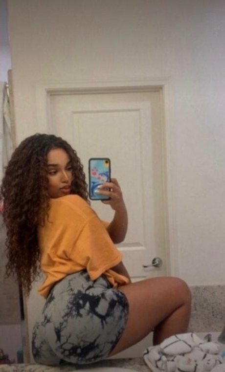 Savii haut de star du porno photo