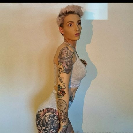 who on earth is anna art de star du porno collection