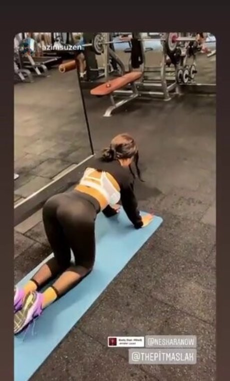 neskaranow modèle pornographique archive