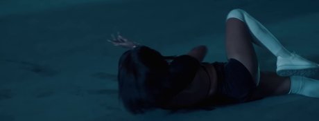 neskaranow modèle sexy image