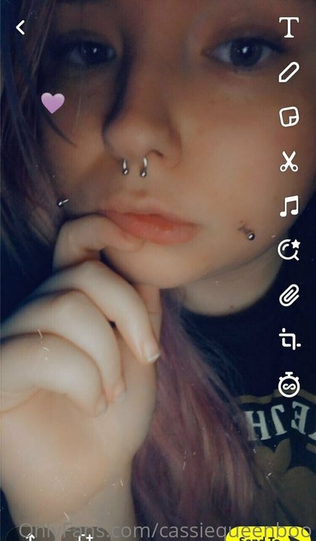 cassiequeenboo étoile érotique images