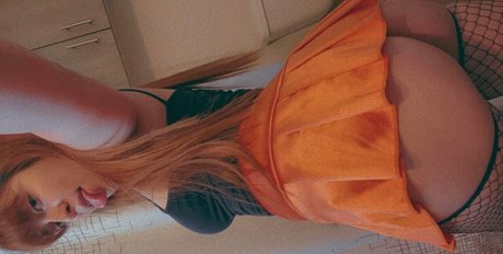 ittybittydee star érotique archive