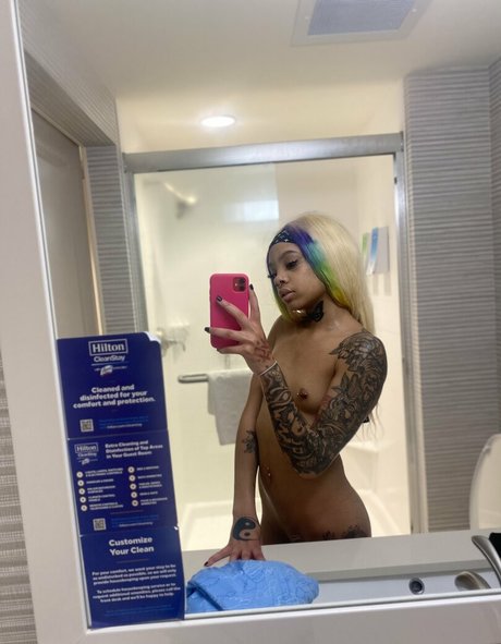 tiffanylannette mannequin img