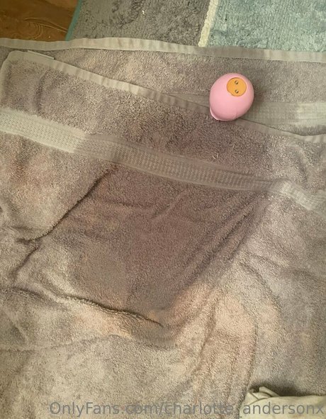 charlotte andersonx star du porno en haute qualité images