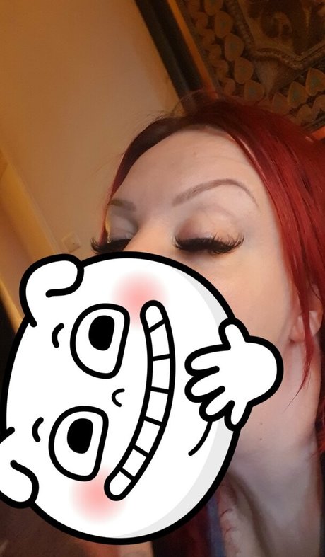 mingnaa modèle érotique img