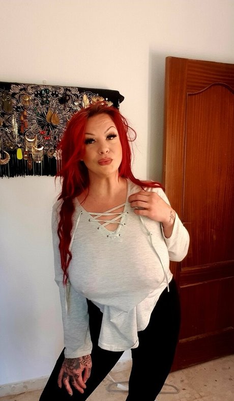 solo aux gros seins uniquementfans haute définition érotique des photos