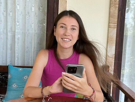 Elina re vip actrice libre photo