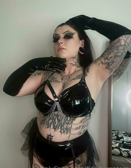 finaltcreators modèle xxx galerie