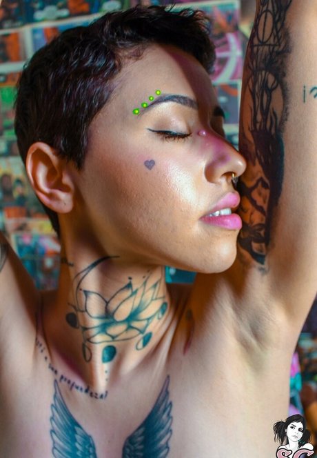 filles de larmée uniquementfans haute définition érotique img