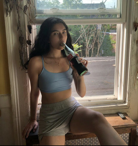 reine de pique onlyfans xxx adulte image