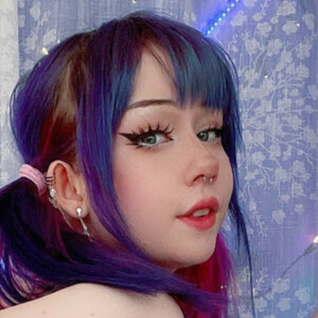 lesbiennes strapon onlyfans art images