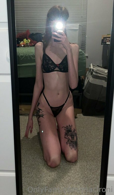 Maci Currin modèle de haute qualité galeries