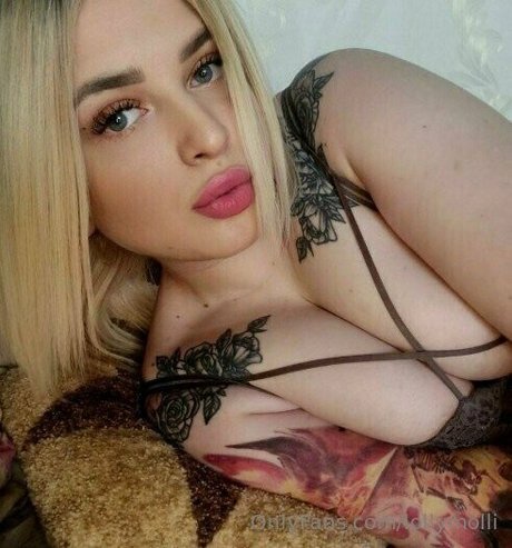 lollymolli modèle xxx photo