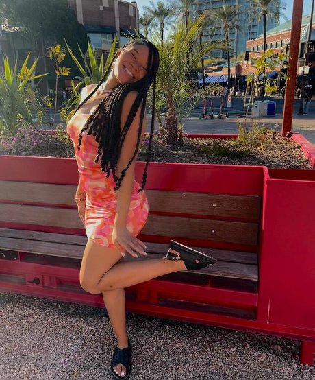 solo aux gros seins uniquementfans beau sexe images