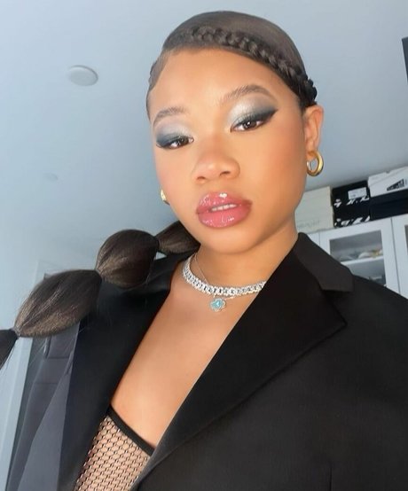 Storm Reid modèle xxx galerie