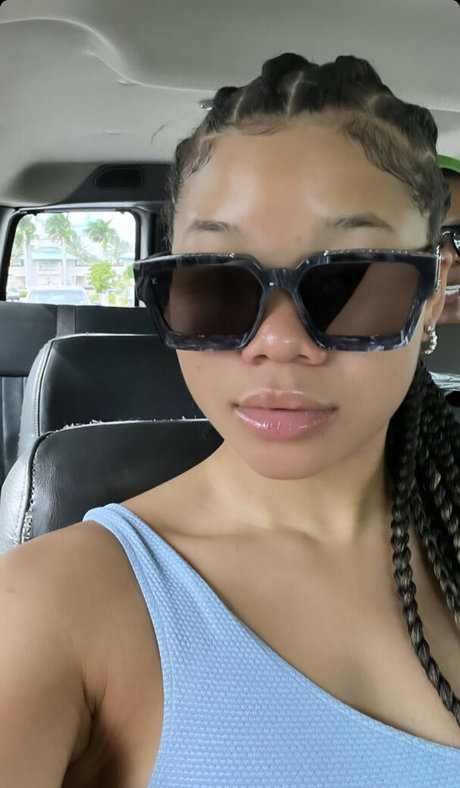 Storm Reid joli modèle des photos