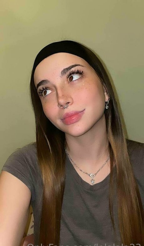 lolalala23 modèle sympa photo