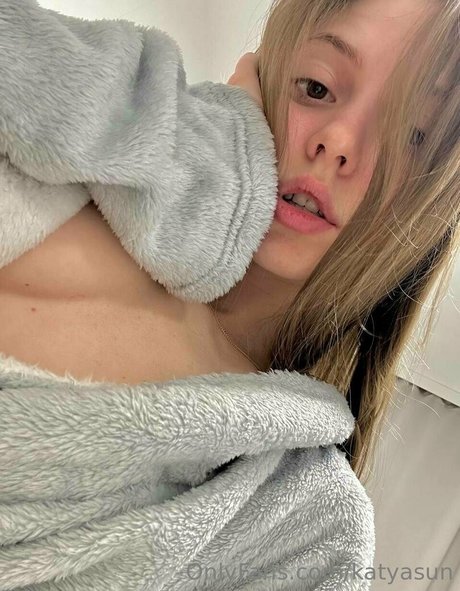 katyasun jolie star du porno galerie