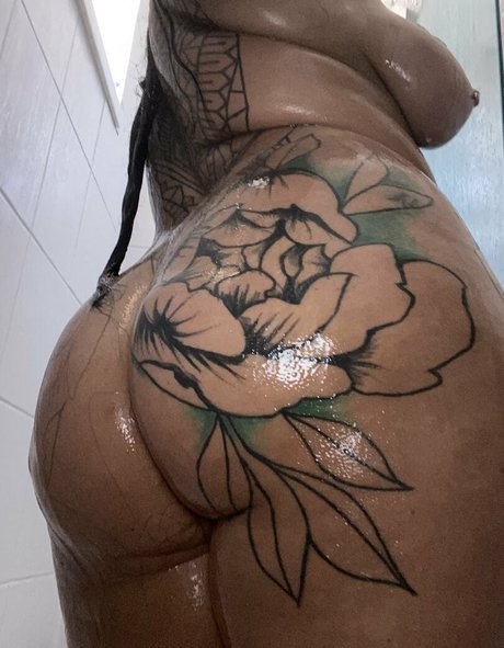 withlove tori étoile chaude galerie