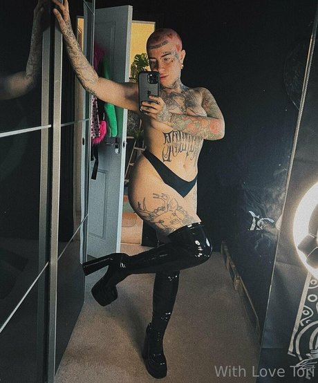 withlove tori modèle xxx galerie