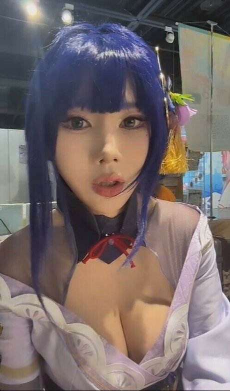 Song Ju A star du porno hd img