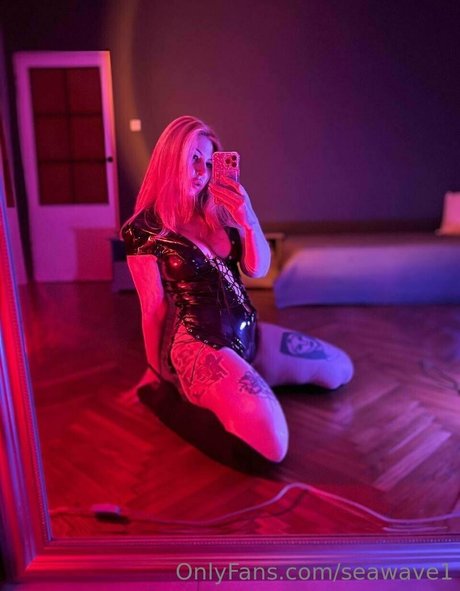 seawave1 actrice de sexe image