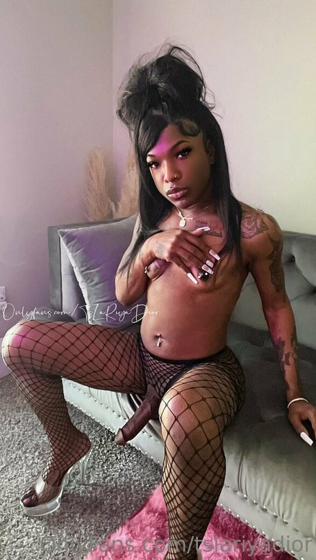 tslariyadior actrice parfaite image