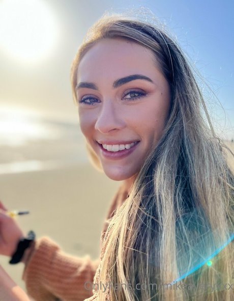 mikeaveryxxx étoile exclusive des photos